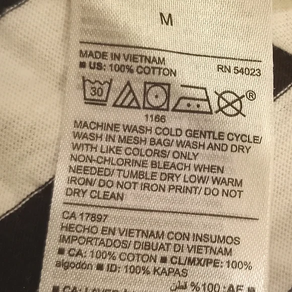 5 FOR $20. Old navy med striped 3/4 blouse - Picture 3 of 4